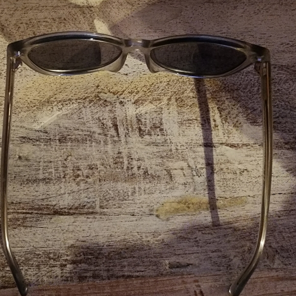 Coach women's sunglasses - Picture 3 of 7